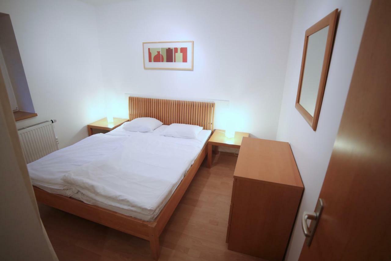 פץ פוד סניישקו Wellness Apartman Pec מראה חיצוני תמונה